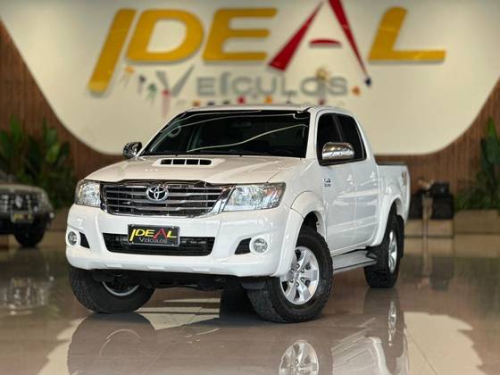 TOYOTA HILUX 3.0 SRV TOP 4X4 CD 16V TURBO INTERCOOLER DIESEL 4P AUTOMÁTICO TOYOTA HILUX 3.0 SRV TOP 4X4 CD 16V TURBO INTERCOOLER DIESEL 4P AUTOMÁTICO